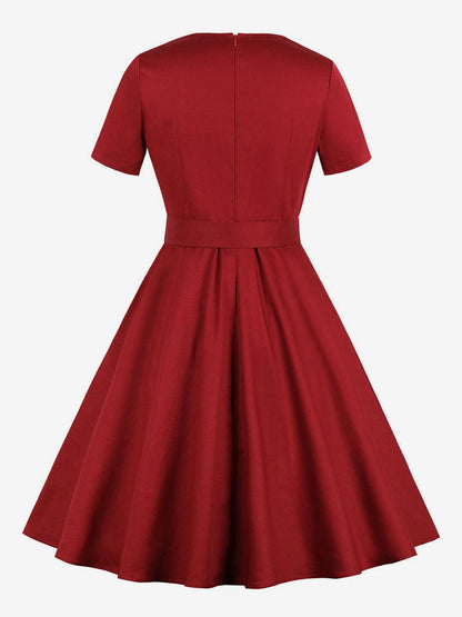 Sophisticated Dress with a Clean Classic Look