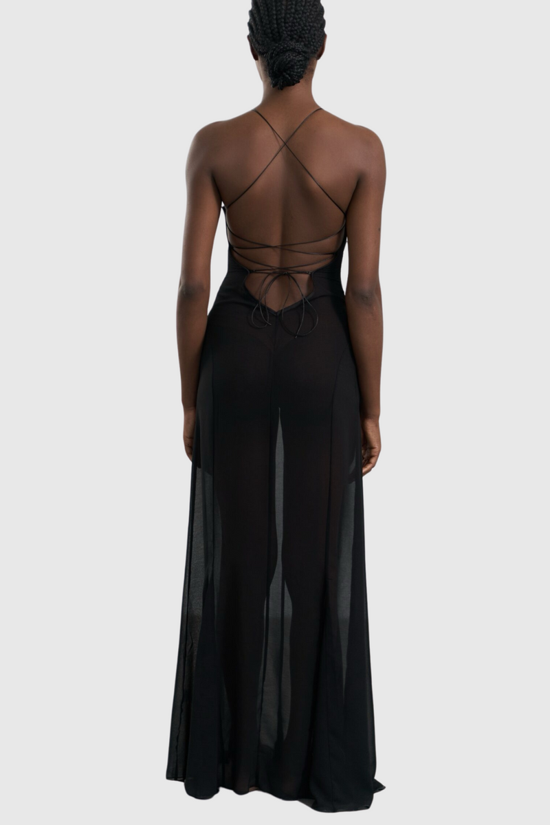 Effortlessly Elegant Dress with a Timeless Design