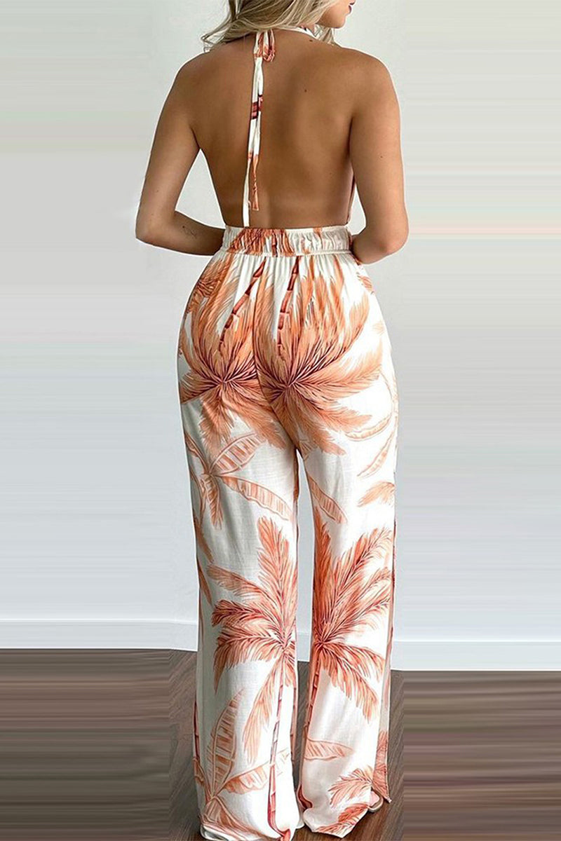 Sophisticated Garment with a Clean Classic Look