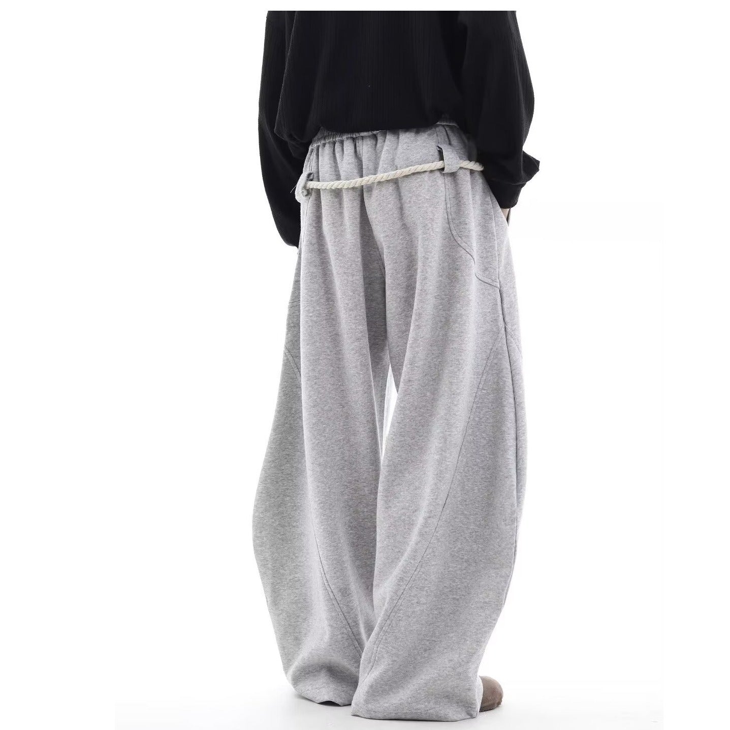 Beautifully Finished Pants in a Timeless Design