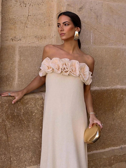 Beautifully Finished Dress in a Timeless Design