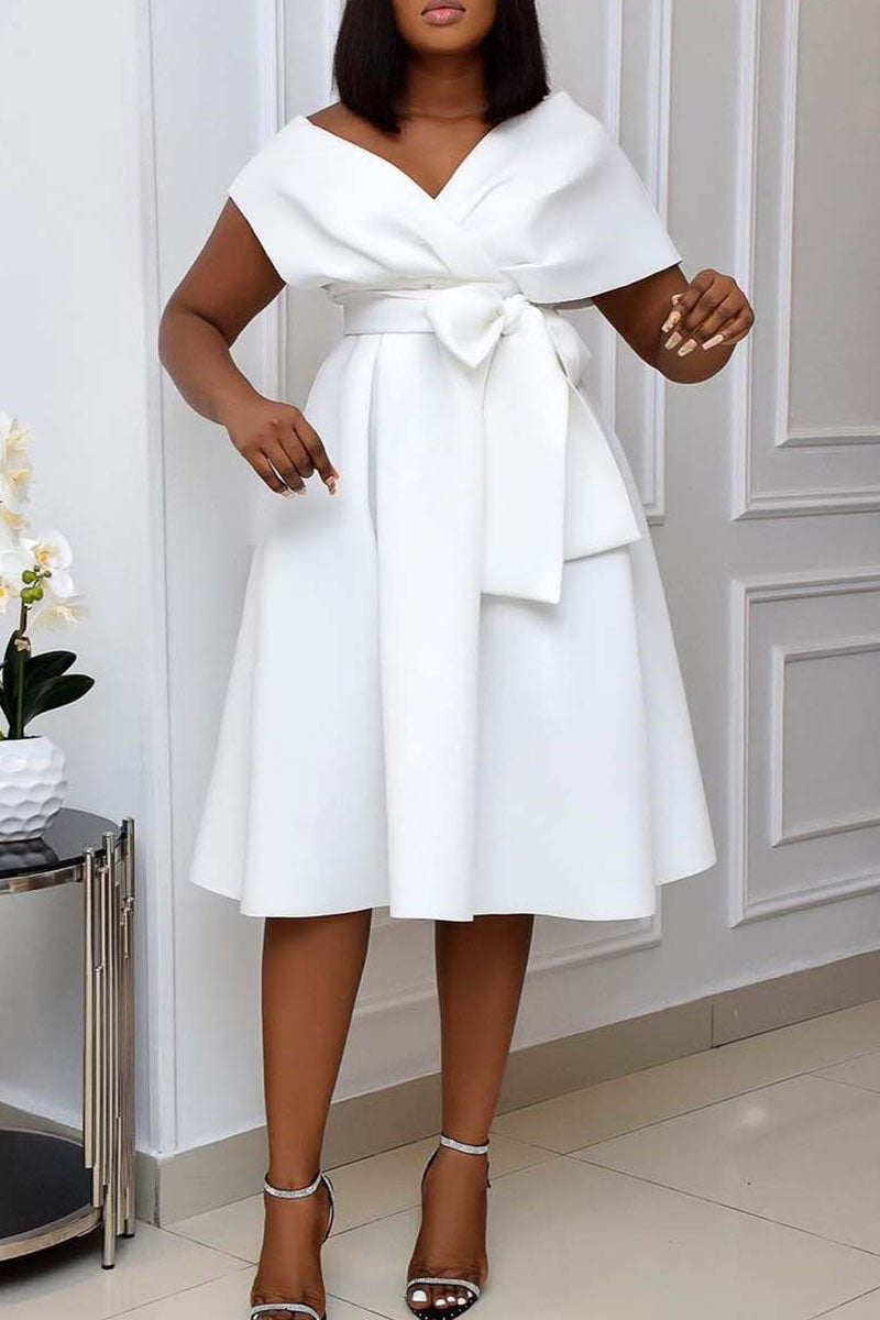 Effortlessly Elegant Dress with a Timeless Design