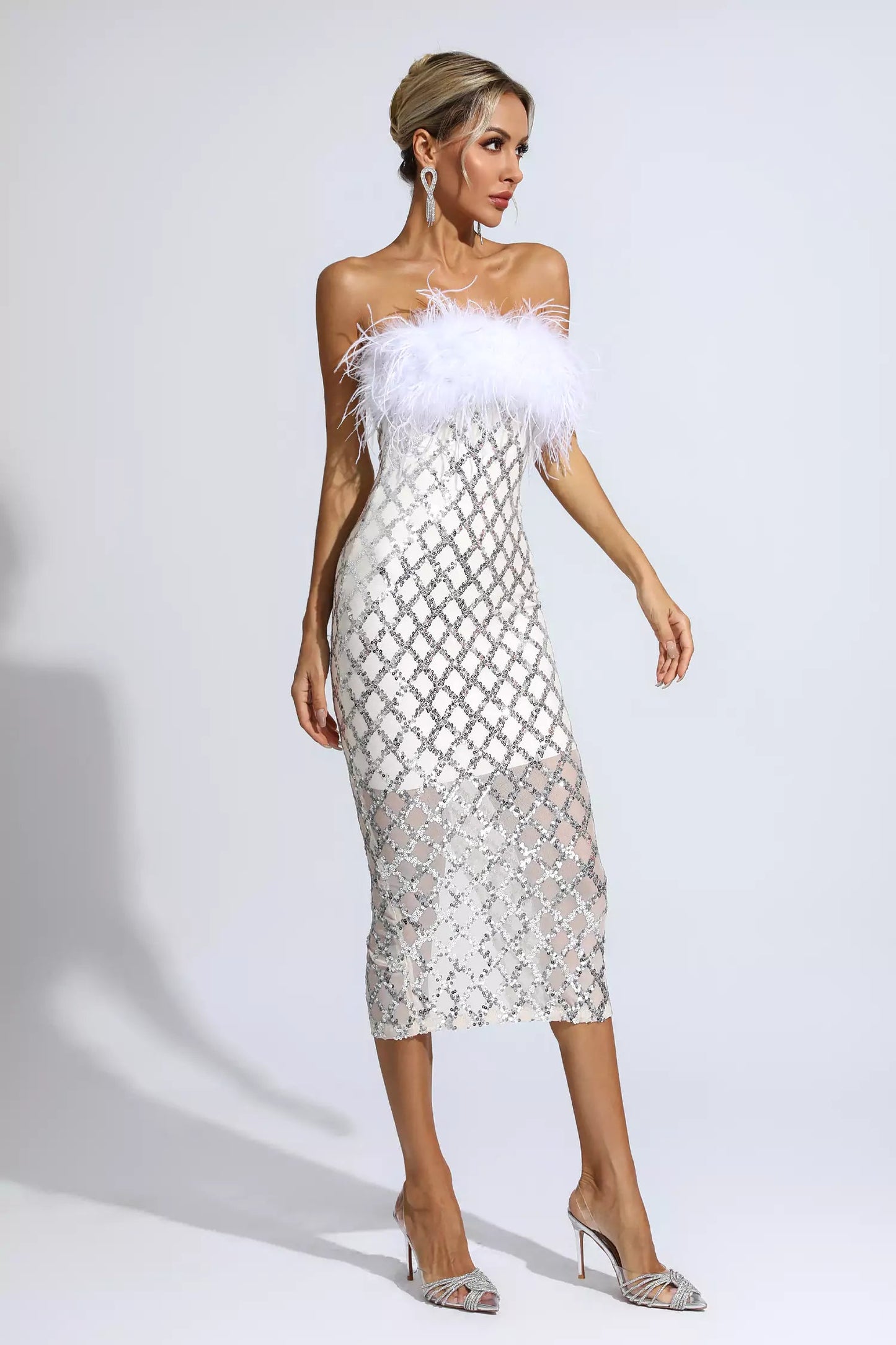 Beautifully Crafted Dress in a Classic Style