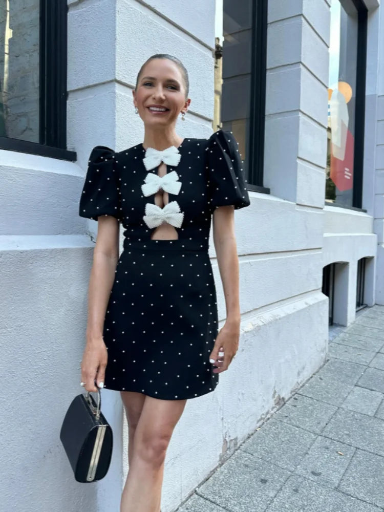 Sophisticated Dress with a Clean Classic Look