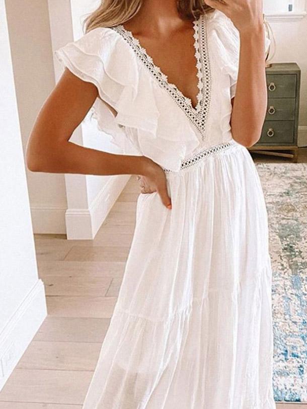 Sophisticated Dress with a Clean Classic Look