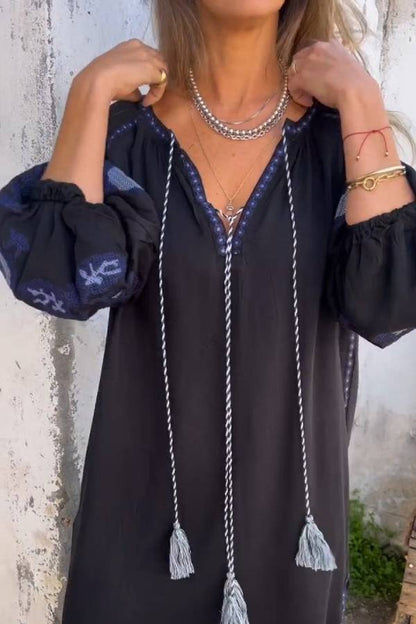 Gracefully Styled Dress for Any Occasion