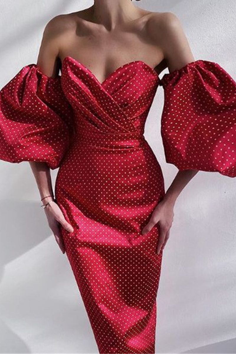 Well Tailored Dress with a Graceful Silhouette