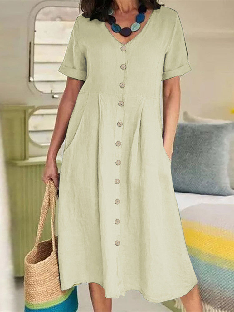 Well Tailored Dress with a Graceful Silhouette