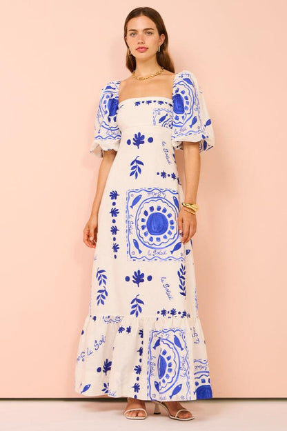 Classic Vintage Dress with a Flattering Fit
