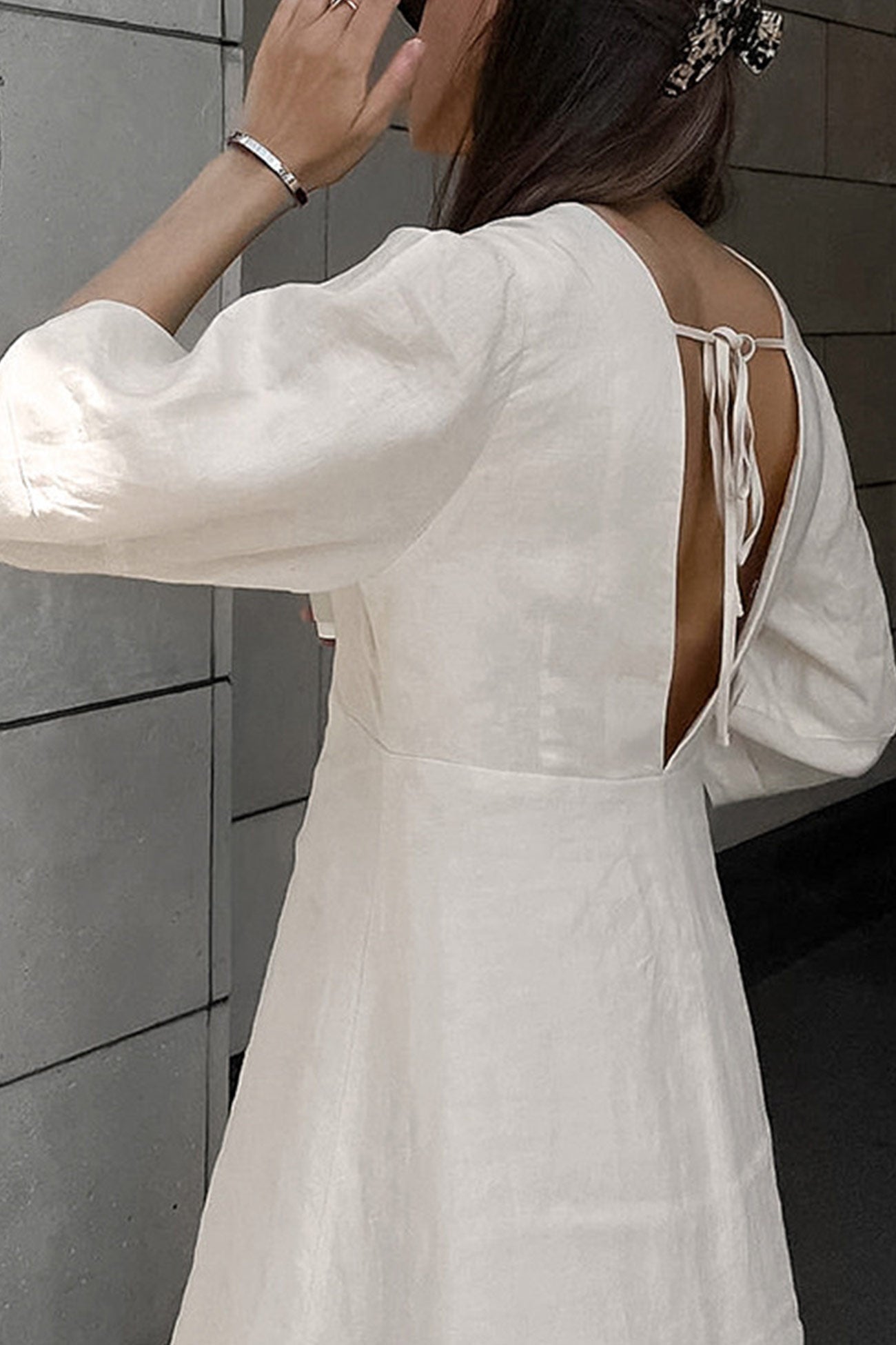 Beautifully Finished Dress in a Timeless Design