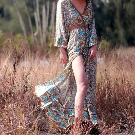 Classic Vintage & Enduringly Stylish Dress