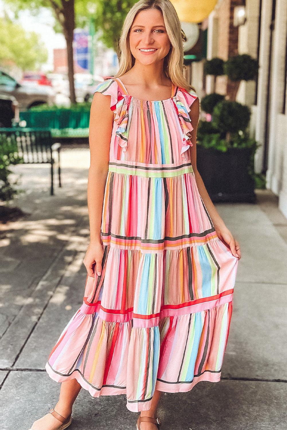 Classic Vintage Dress with a Flattering Fit