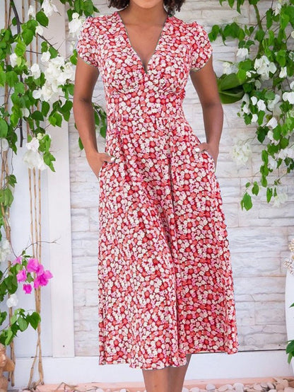 Classic Vintage Dress with a Flattering Fit