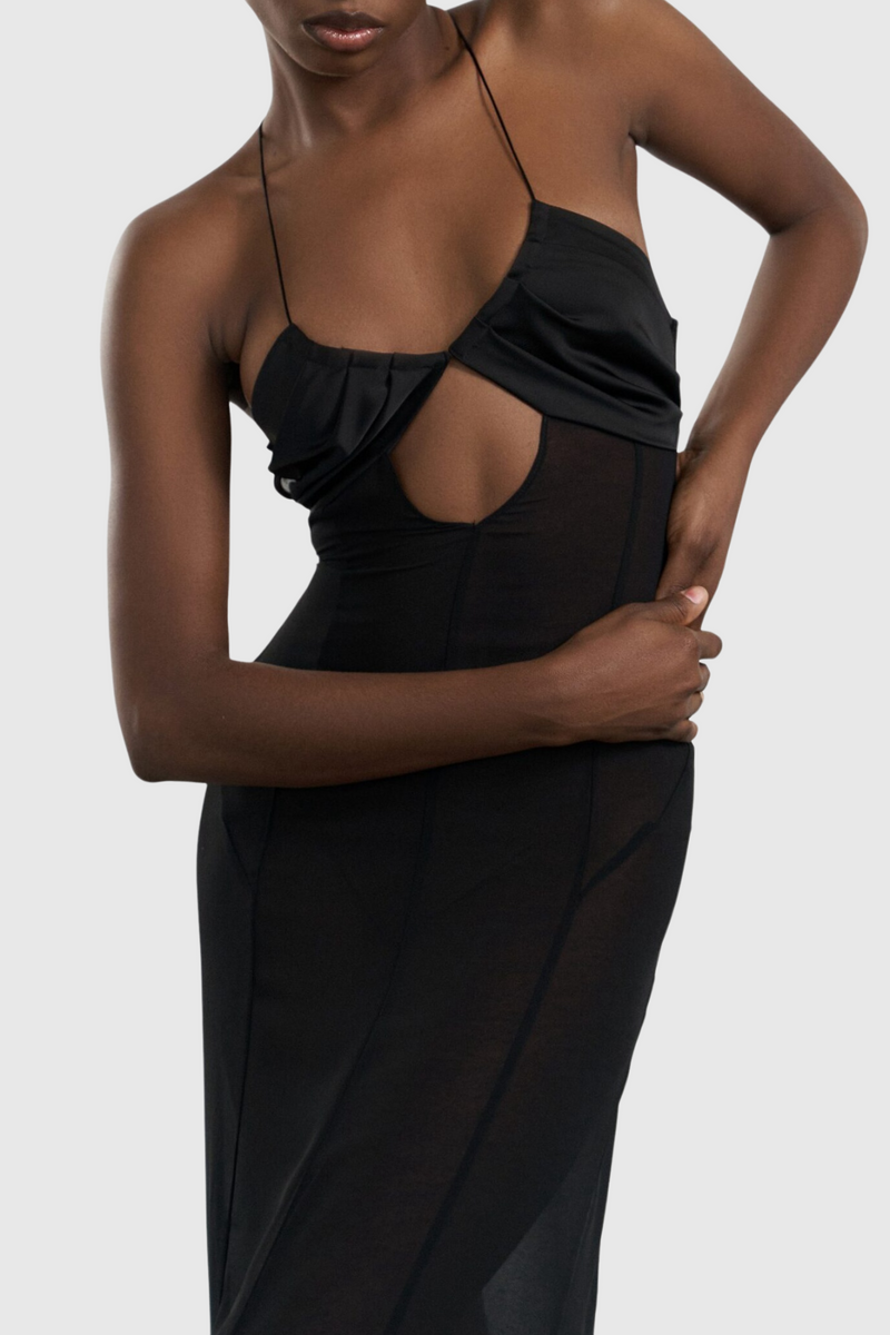 Effortlessly Elegant Dress with a Timeless Design