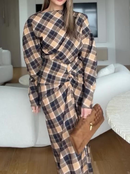 Effortlessly Elegant Dress with a Timeless Design