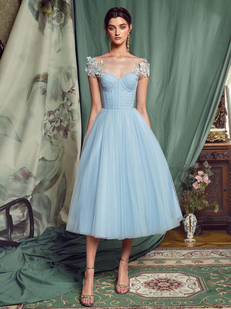 Sophisticated Dress with a Clean Classic Look