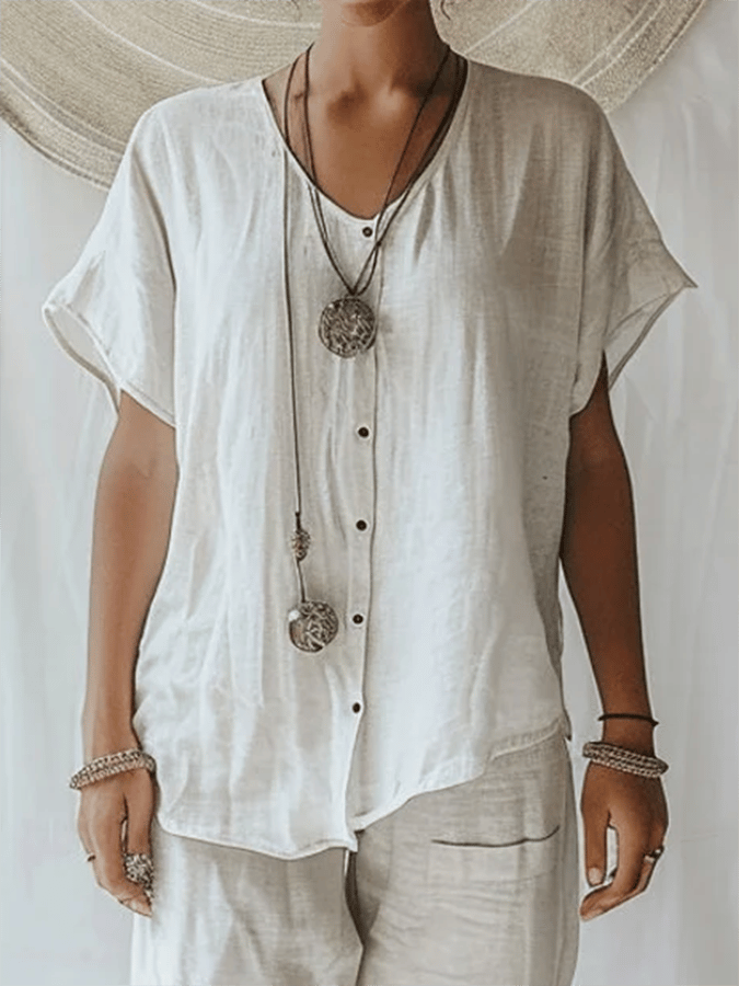 Beautifully Finished Shirt in a Timeless Design