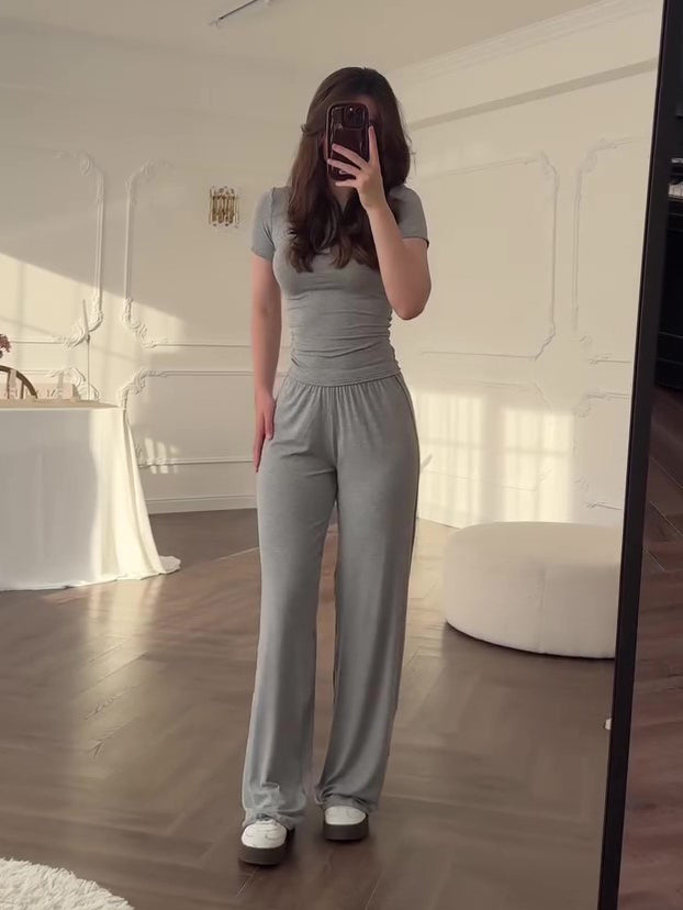 Well Tailored Pants with a Graceful Silhouette
