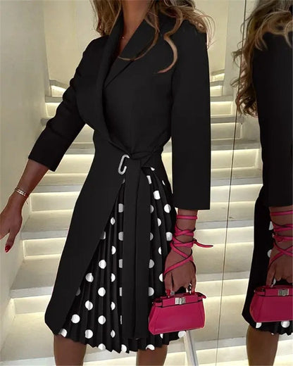 Classic Vintage Dress with a Flattering Fit