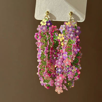 Beautiful Silver Earring with Unique Style