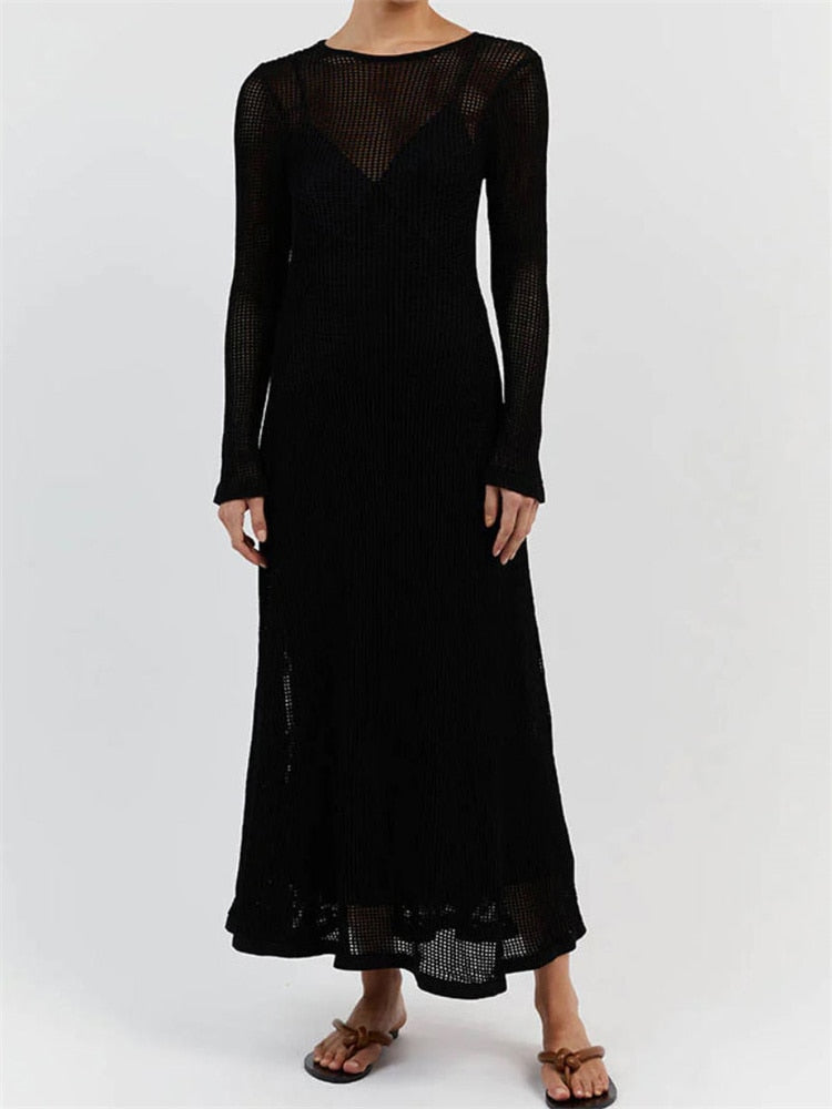 Beautifully Finished Dress in a Timeless Design