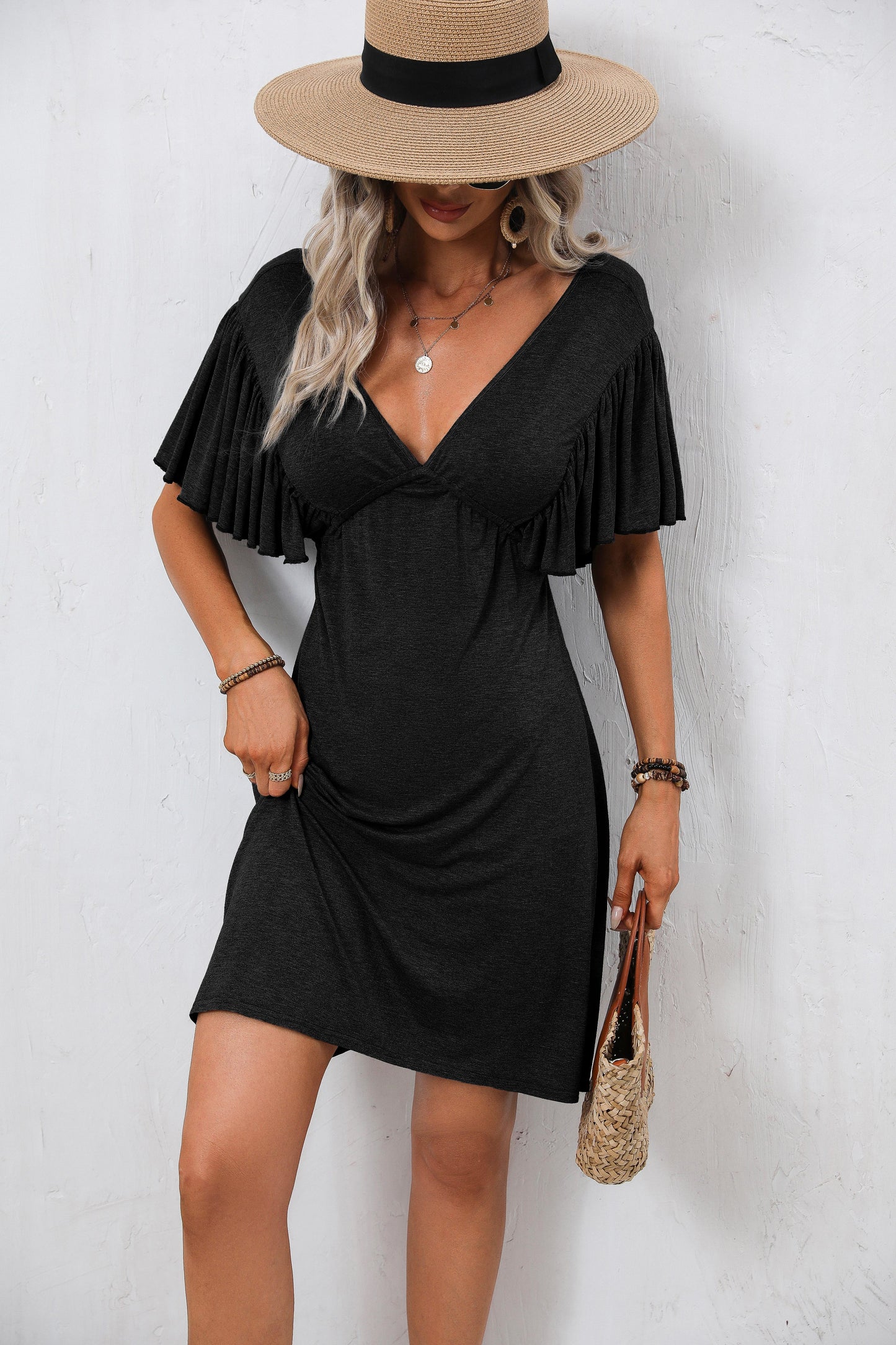 Gracefully Styled Dress for Any Occasion