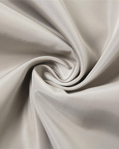 Effortlessly Elegant Pants with a Timeless Design
