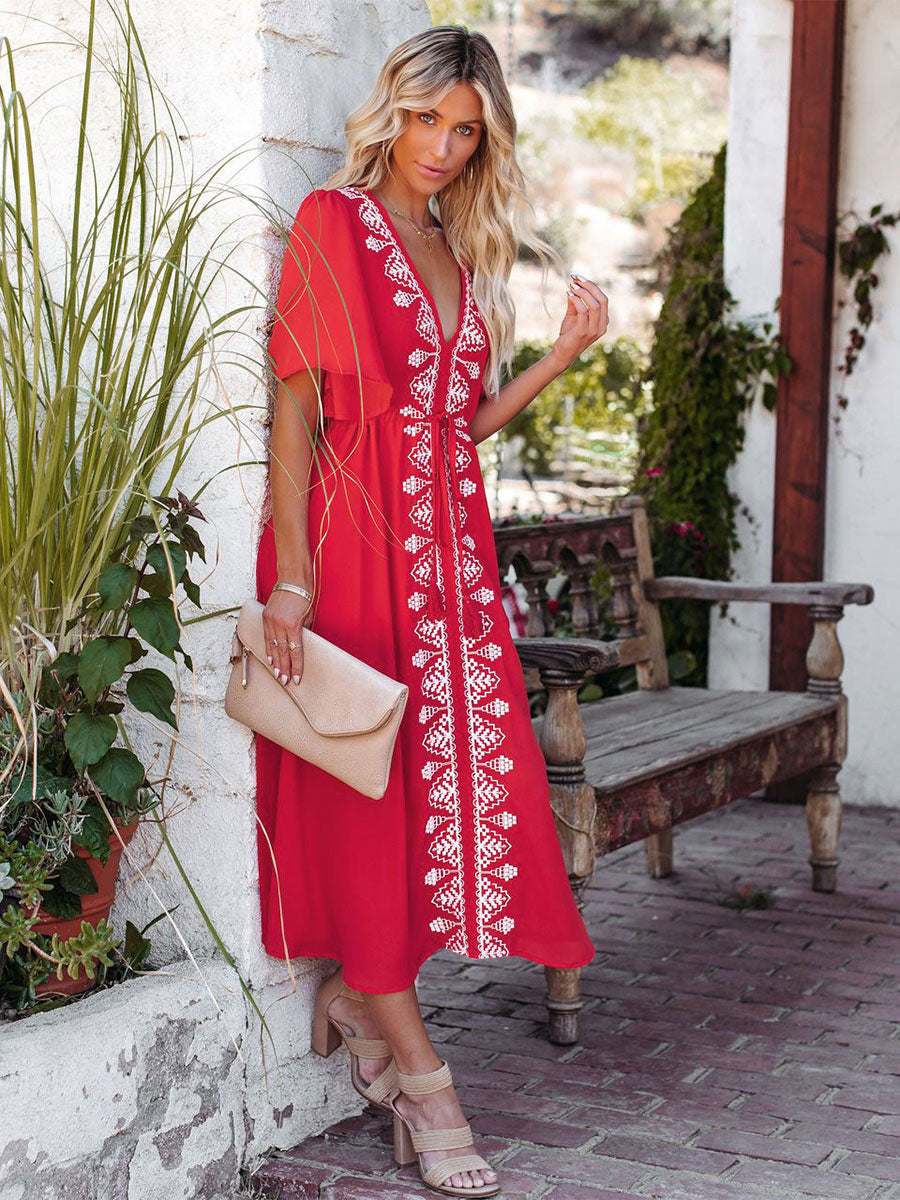 Well Tailored Dress with a Graceful Silhouette