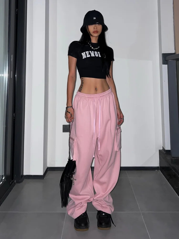 Well Tailored Pants with a Graceful Silhouette