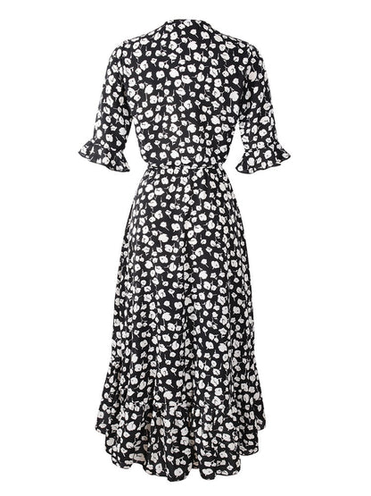 Polished Dress with an Effortless Classic Look
