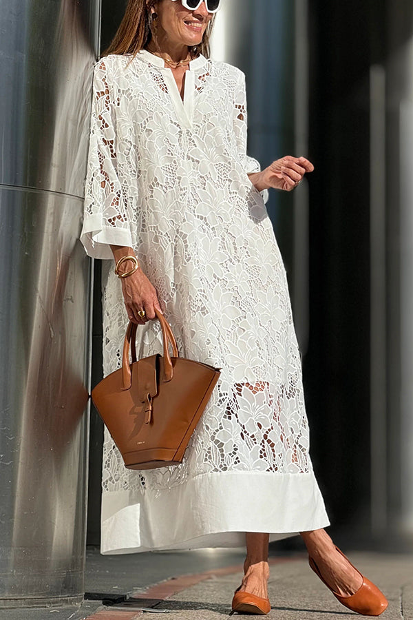 Beautifully Finished Dress in a Timeless Design