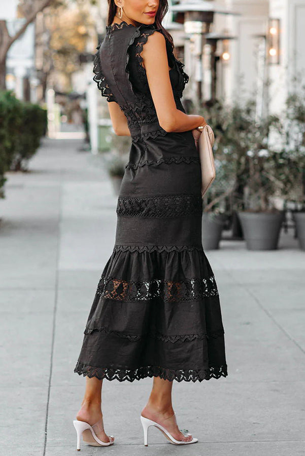 Well Tailored Dress with a Graceful Silhouette