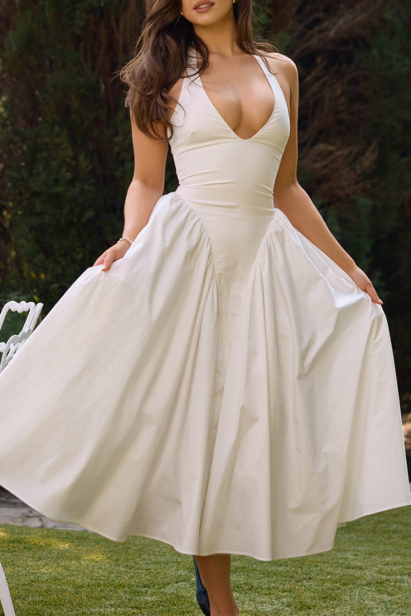 Gracefully Styled Dress for Any Occasion