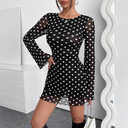 Beautifully Finished Dress in a Timeless Design