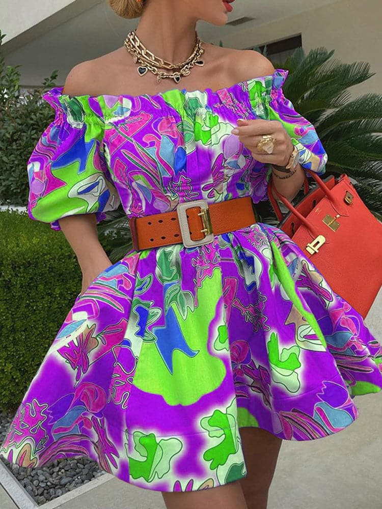 Classic Vintage Dress with a Flattering Fit