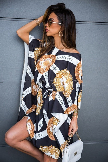 Beautifully Finished Blouse in a Timeless Design