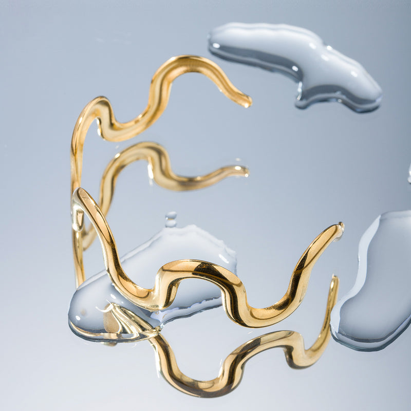 Charming Gold Bracelet for Any Occasion