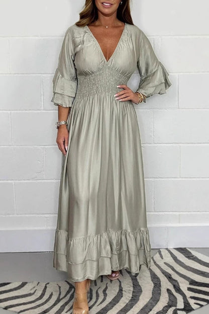 Beautifully Crafted Dress in a Classic Style