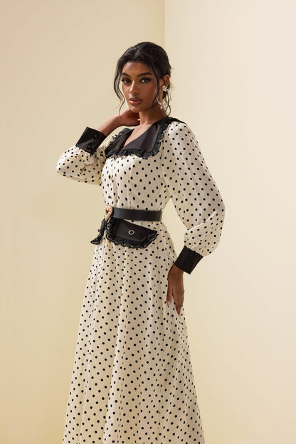 Classic Vintage Dress with a Flattering Fit