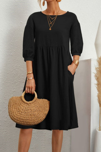 Effortlessly Elegant Dress with a Timeless Design