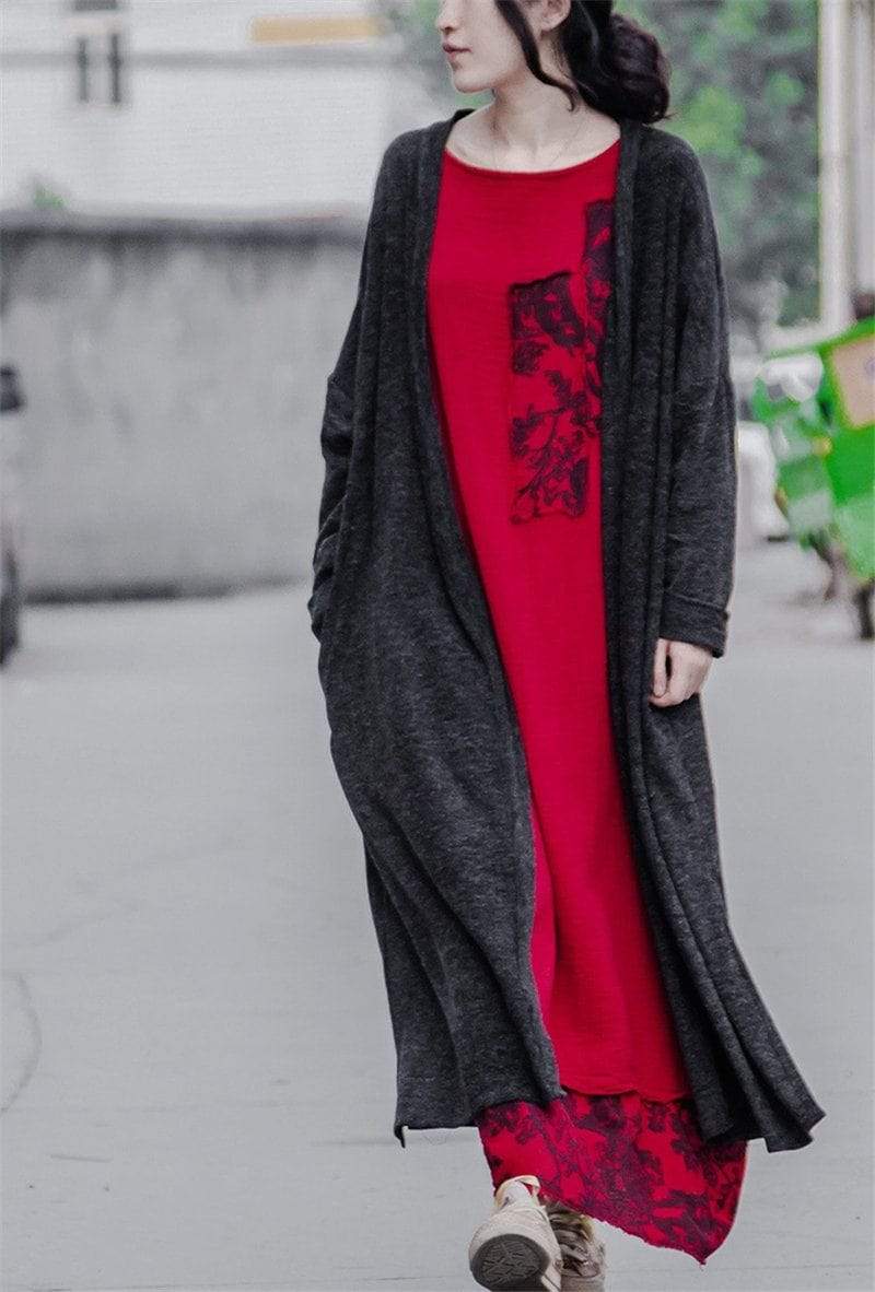Effortlessly Elegant Cardigan with a Timeless Design