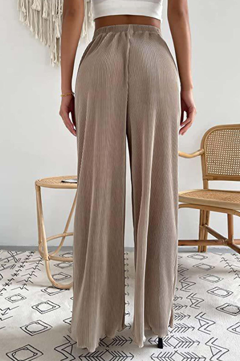 Polished Pants with an Effortless Classic Look