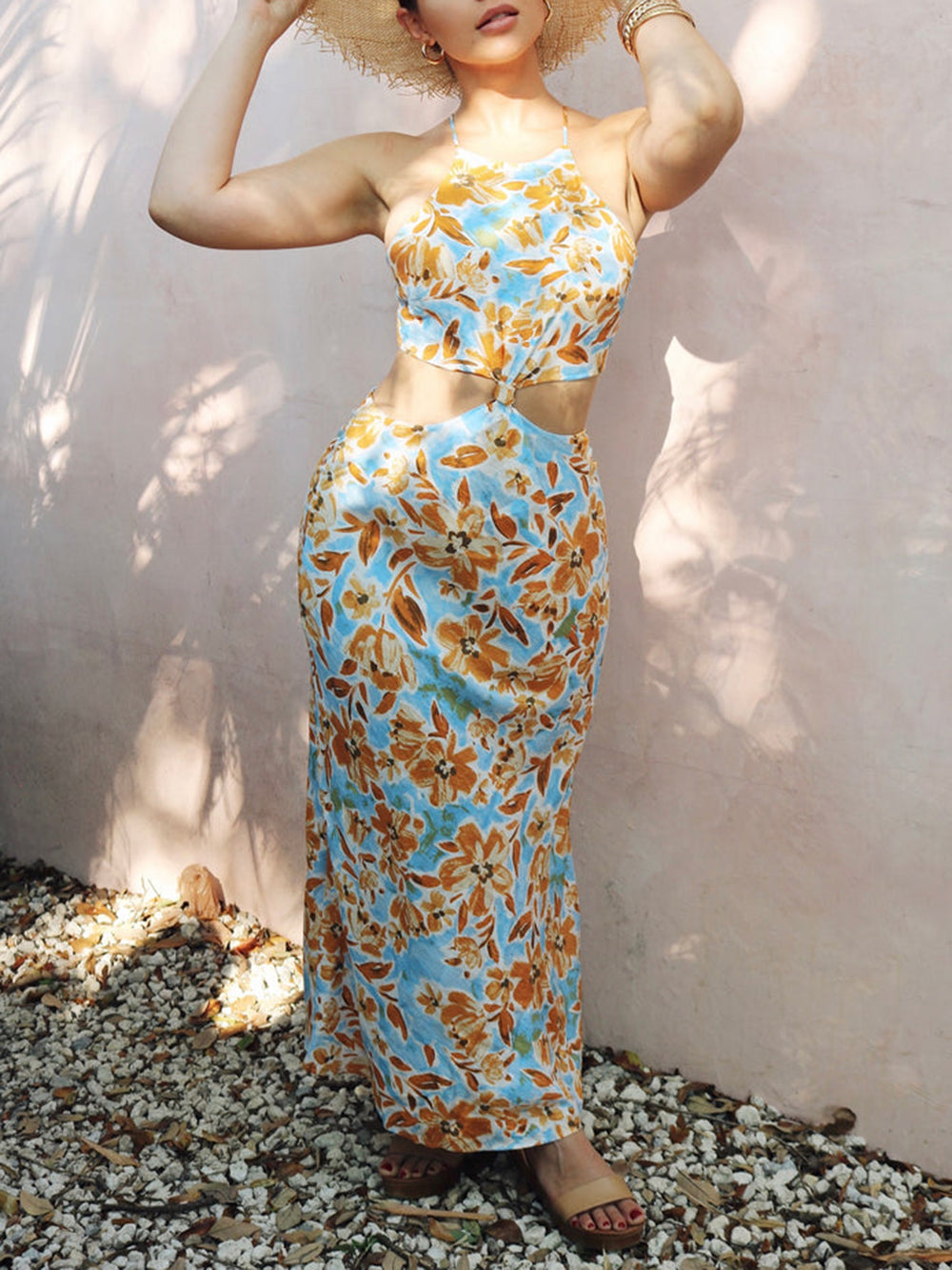 Beautifully Crafted Dress in a Classic Style