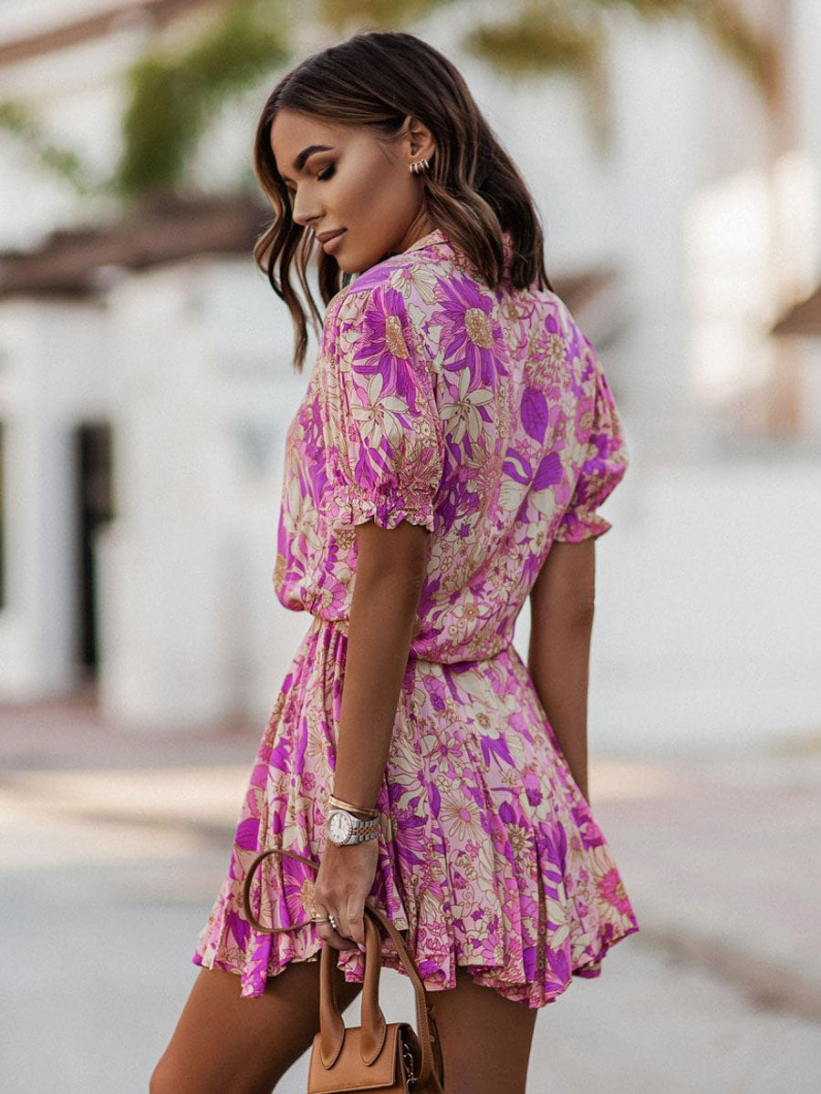Classic Vintage Dress with a Flattering Fit