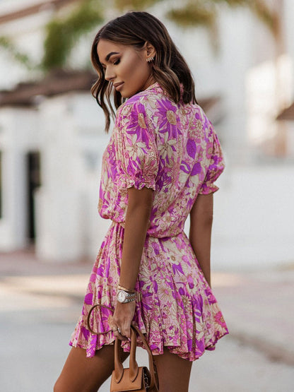 Classic Vintage Dress with a Flattering Fit