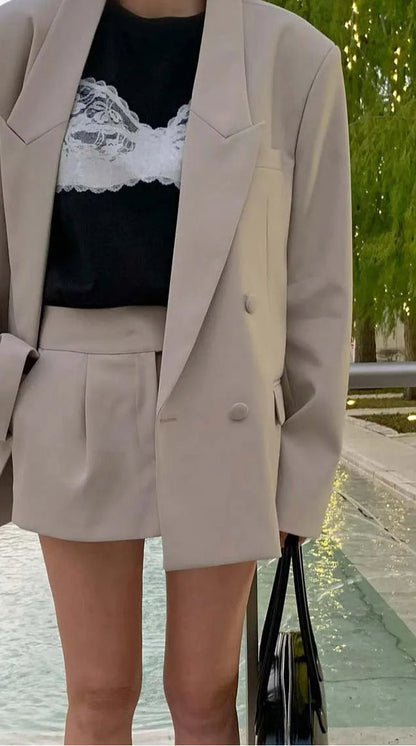 Polished Garment with an Effortless Classic Look