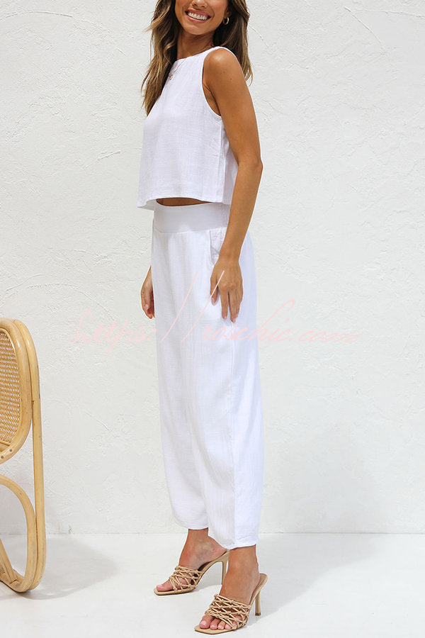 Well Tailored Pants with a Graceful Silhouette
