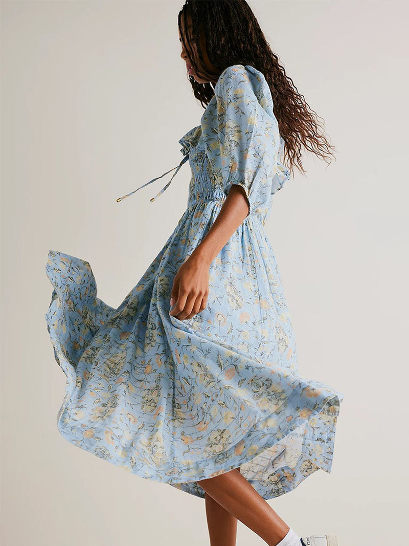 A Vintage Style Dress with Delicate Timeless Details