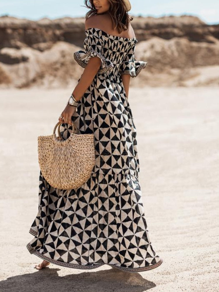 Well Tailored Dress with a Graceful Silhouette