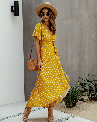 Sophisticated Dress with a Clean Classic Look